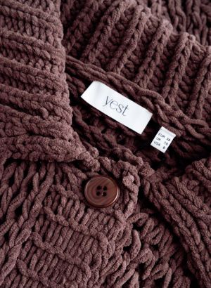  9000 Brown